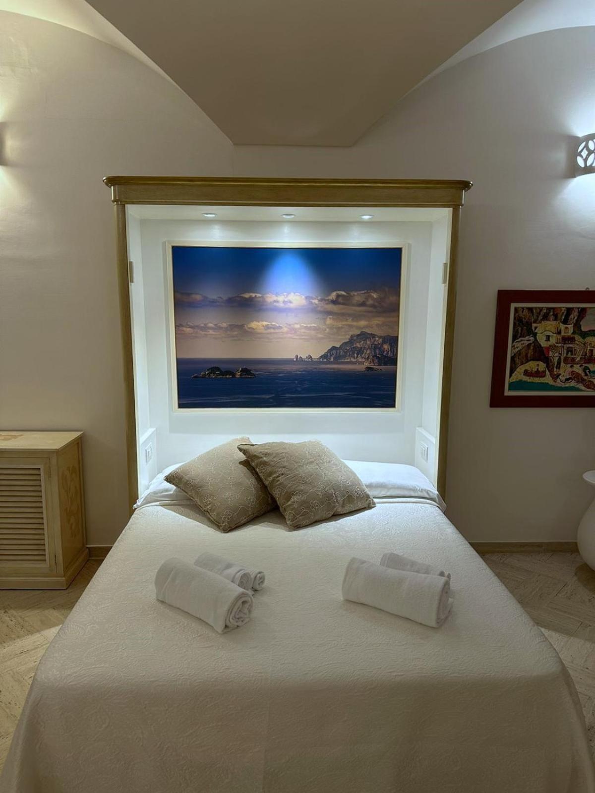 Villa Santa Chiara Positano Suites Exterior photo